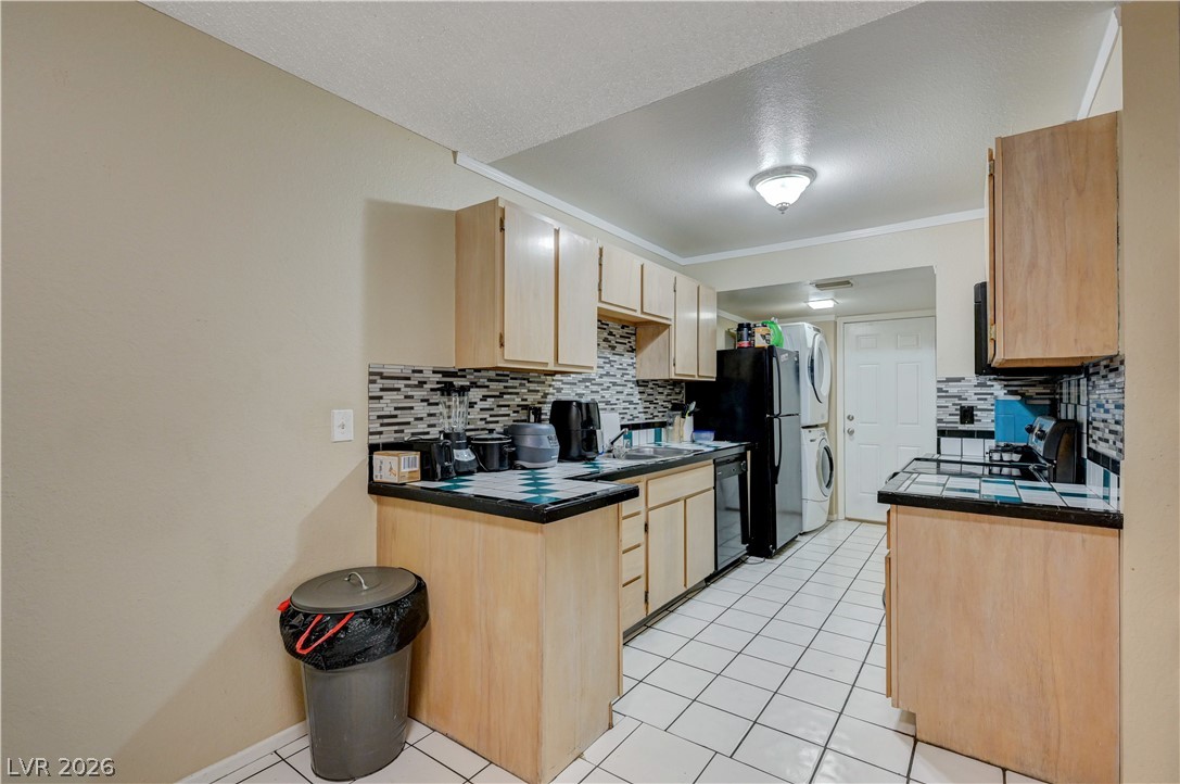 4734 Roberta Street 2 Las Vegas NV 89119