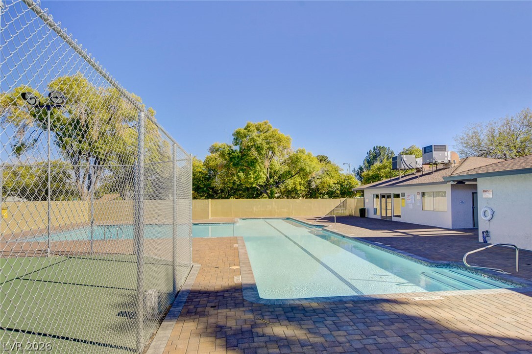 4734 Roberta Street 2 Las Vegas NV 89119