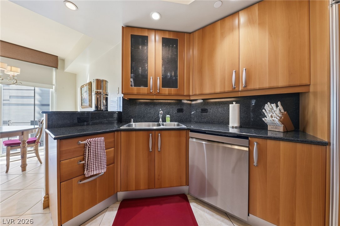 2747 Paradise Road 1205 Las Vegas NV 89109