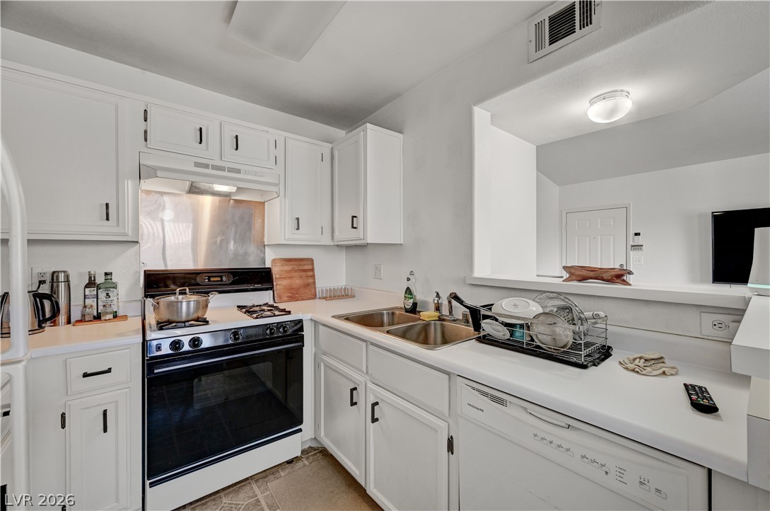 8450 Alta Drive 229 Las Vegas NV 89145