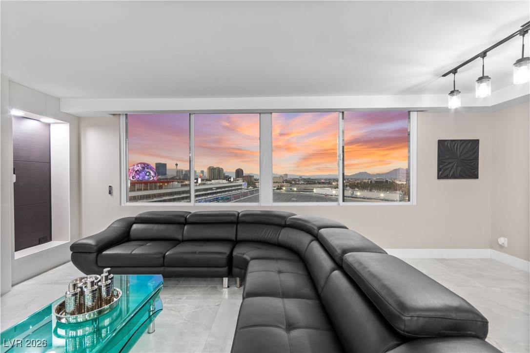 205 East Harmon Avenue 1012 Las Vegas NV 89169