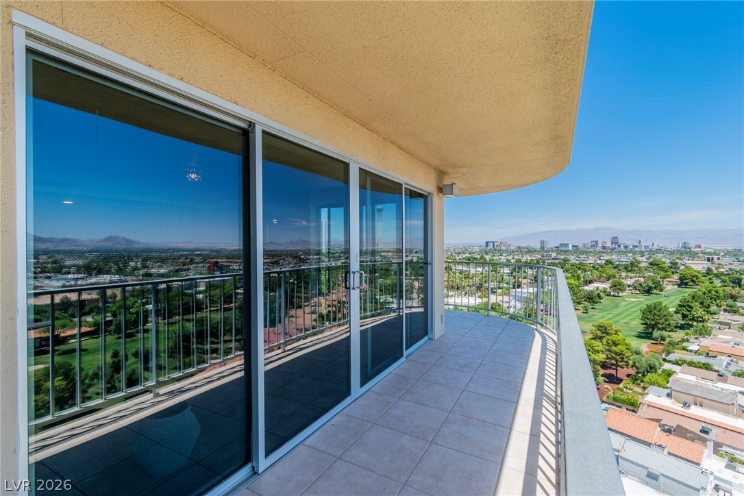 3111 Bel Air Drive 18b Las Vegas NV 89109