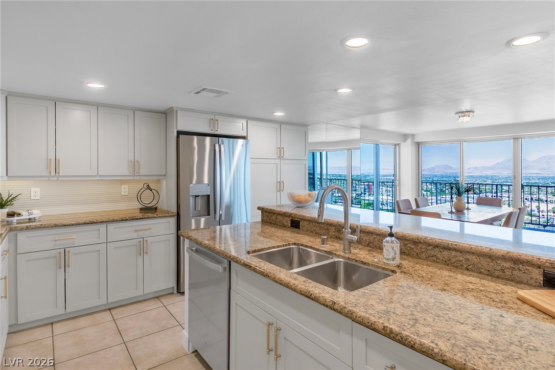 3111 Bel Air Drive 18b Las Vegas NV 89109