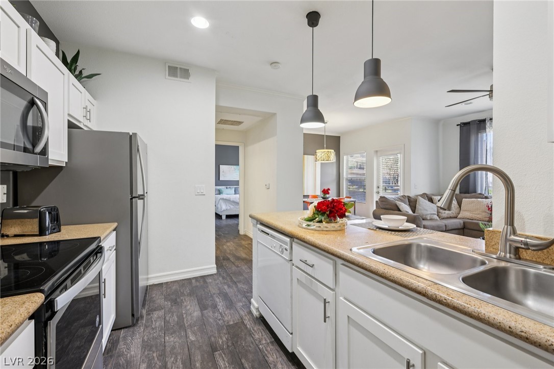 2900 Sunridge Heights Parkway 814 Henderson NV 89052