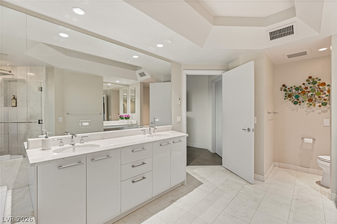 222 Karen Avenue 708 Las Vegas NV 89109