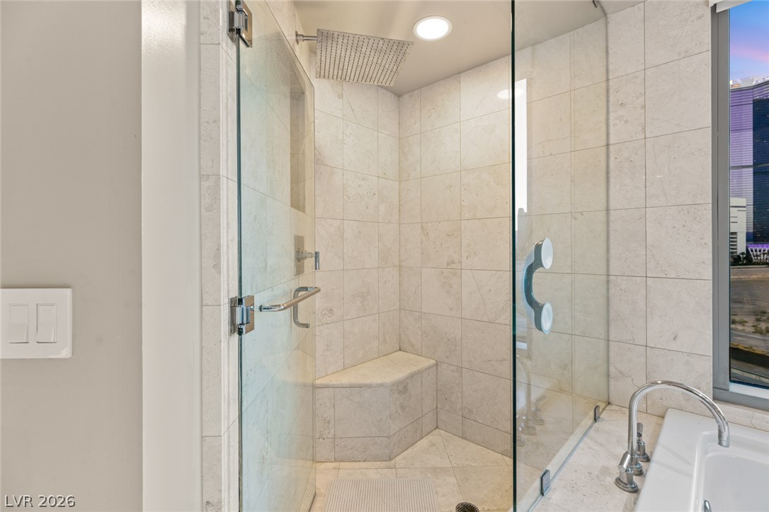 222 Karen Avenue 708 Las Vegas NV 89109