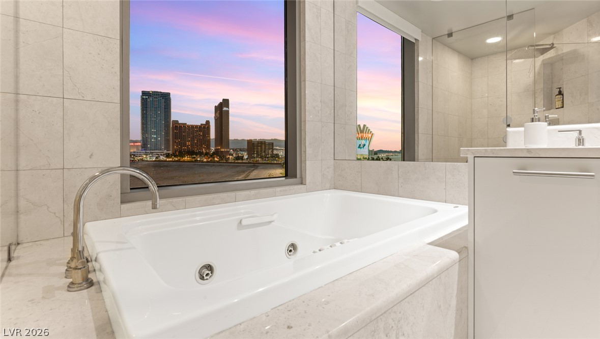 222 Karen Avenue 708 Las Vegas NV 89109