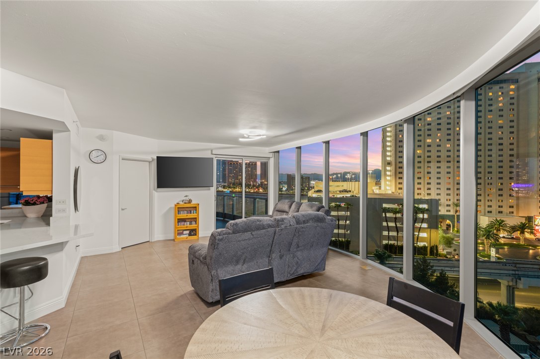 222 Karen Avenue 708 Las Vegas NV 89109