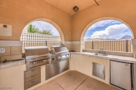 10 Via Vasari 104 Henderson NV 89011