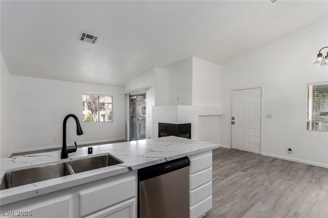 2110 Los Feliz Street 2015 Las Vegas NV 89156