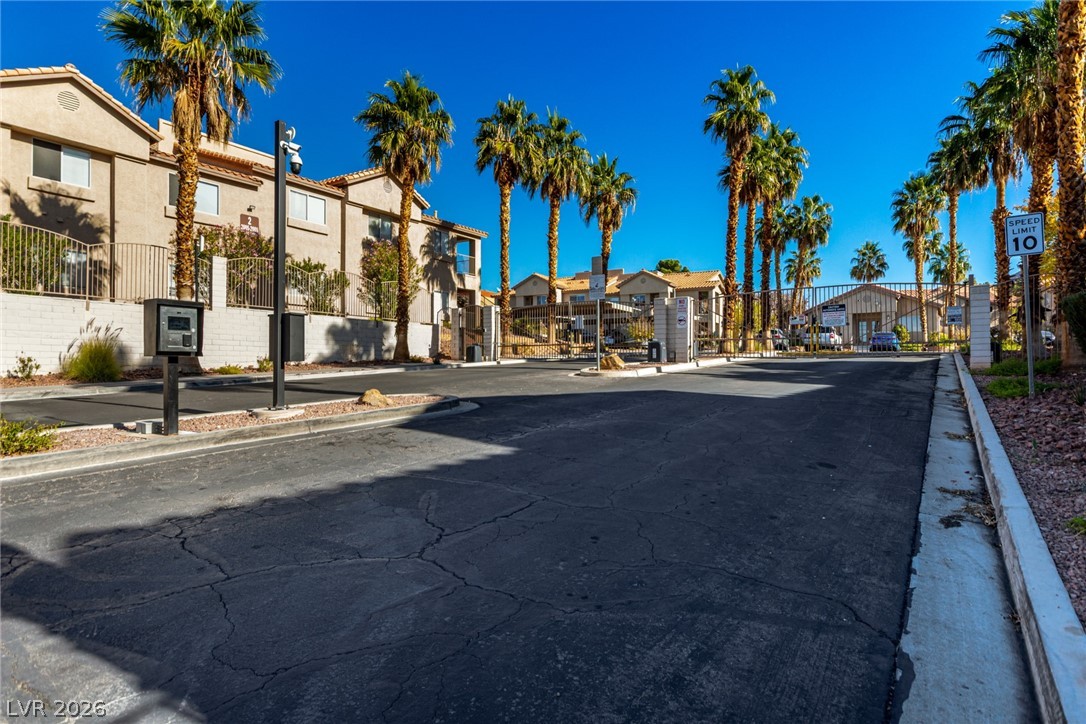 2110 Los Feliz Street 2015 Las Vegas NV 89156