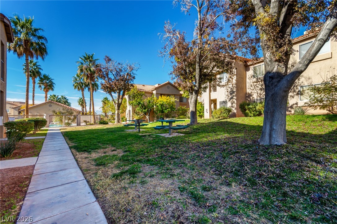 2110 Los Feliz Street 2015 Las Vegas NV 89156