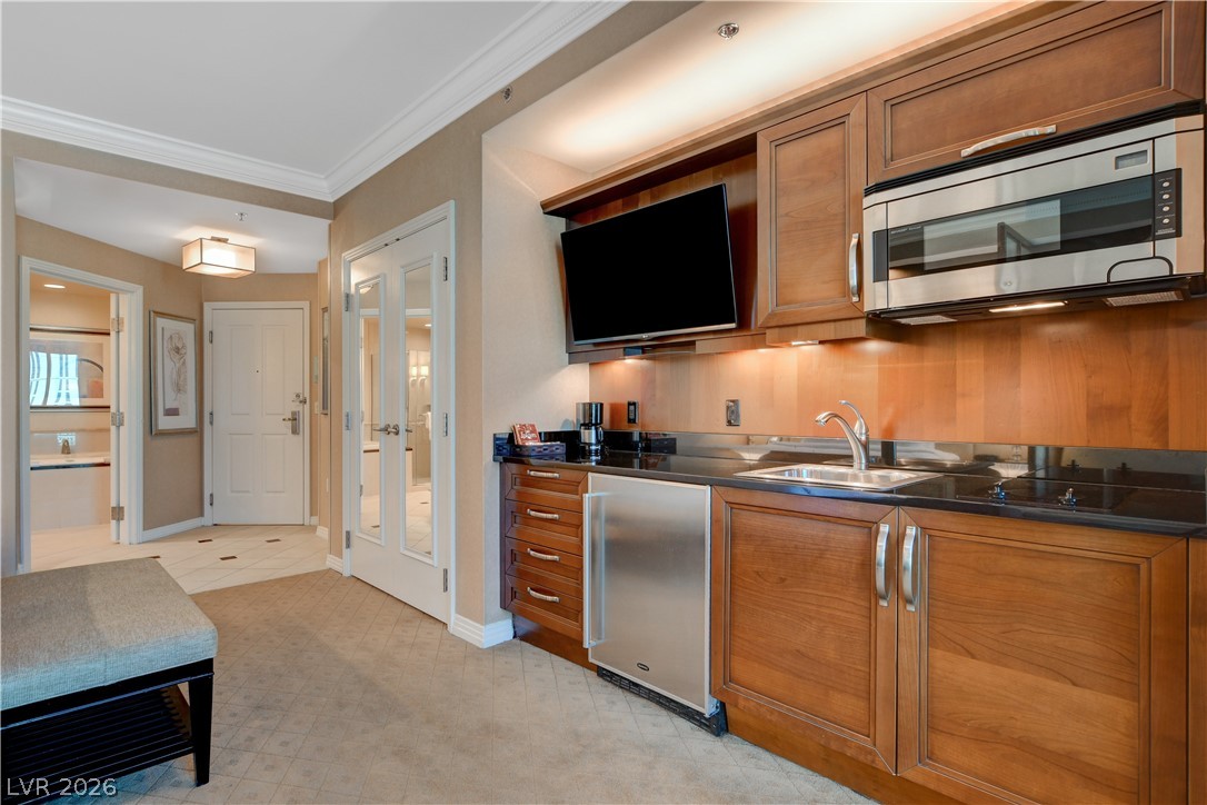 135 East Harmon Avenue 2411 Las Vegas NV 89109