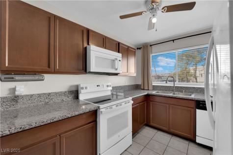 3555 Arville Street 105c Las Vegas NV 89103