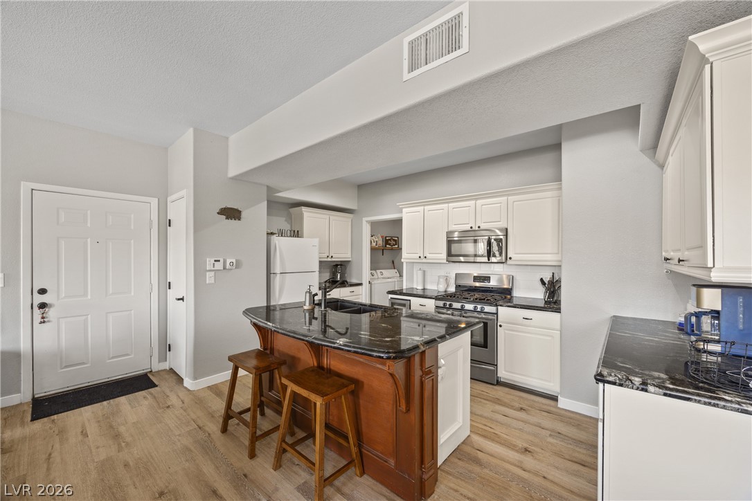 8250 North Grand Canyon Drive 1076 Las Vegas NV 89166