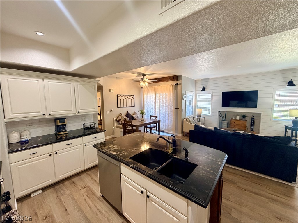 8250 North Grand Canyon Drive 1076 Las Vegas NV 89166