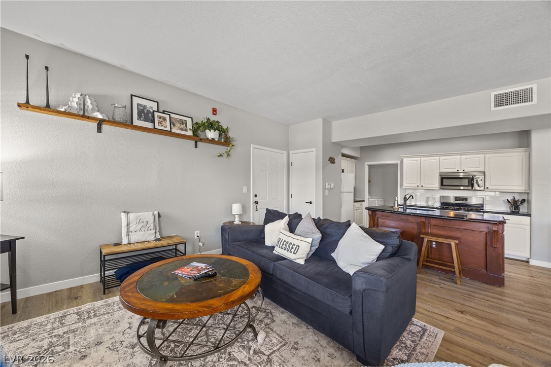 8250 North Grand Canyon Drive 1076 Las Vegas NV 89166