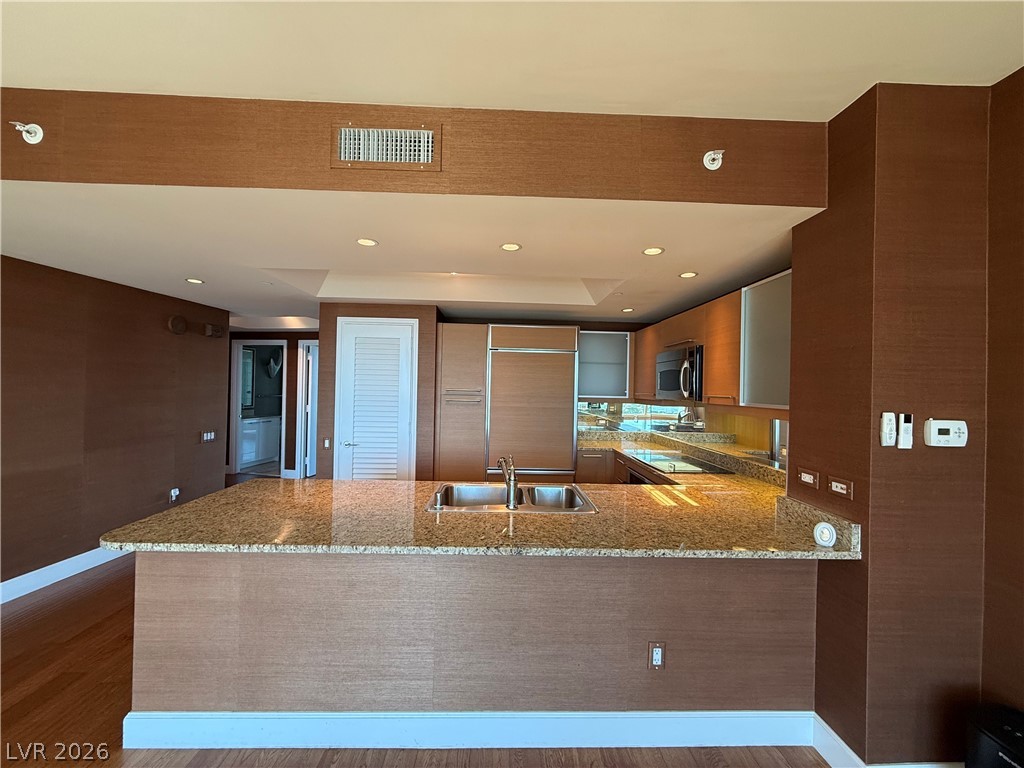 322 Karen Avenue 802 Las Vegas NV 89109