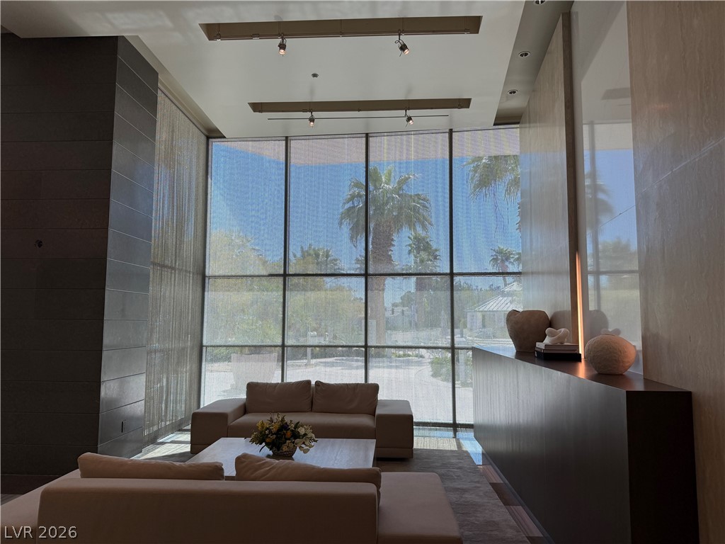 322 Karen Avenue 802 Las Vegas NV 89109
