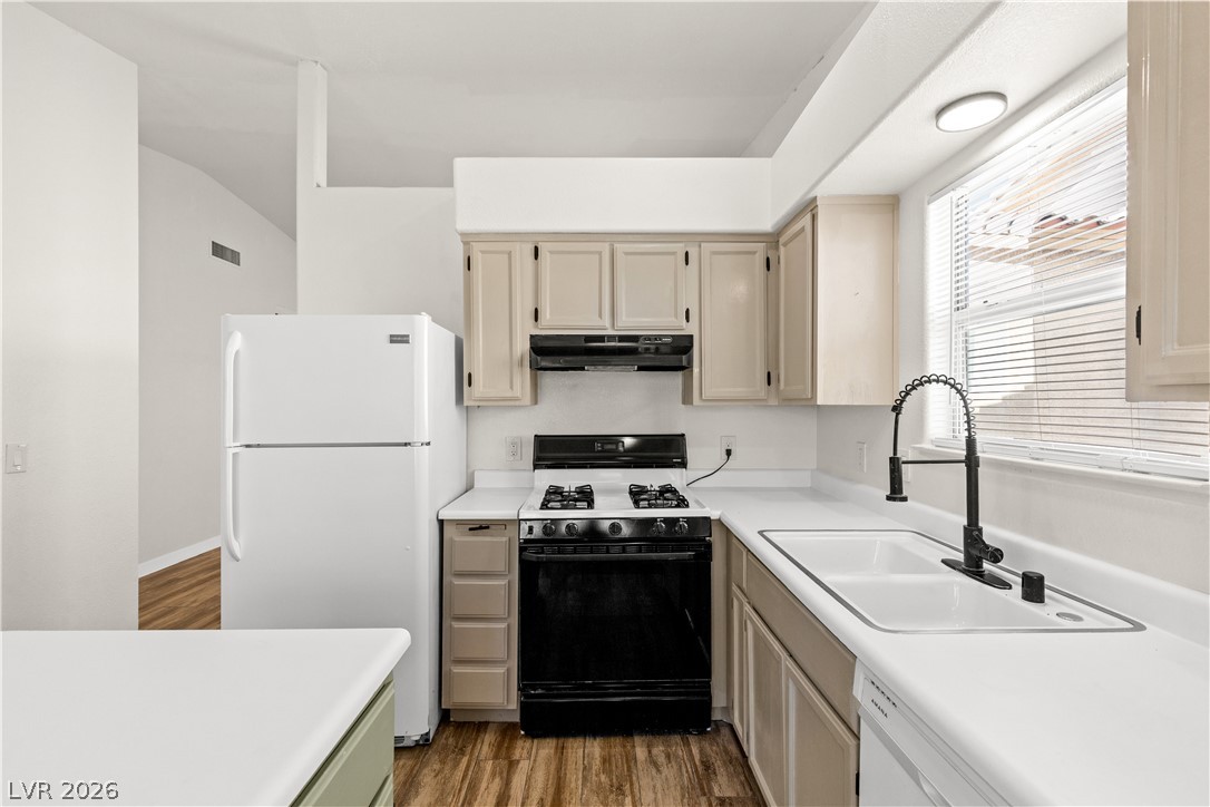 7564 Durham Hall Avenue 201 Las Vegas NV 89130