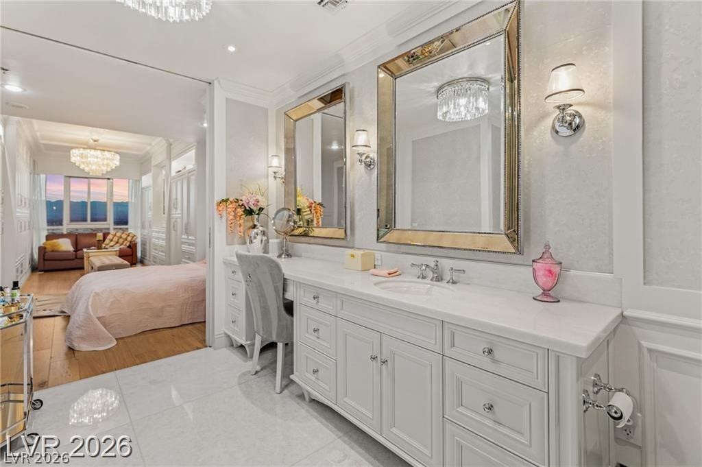 4575 Dean Martin Drive 2806 Las Vegas NV 89103