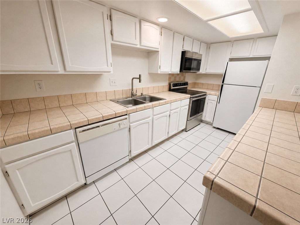 4211 Sanderling Circle 285 Las Vegas NV 89103