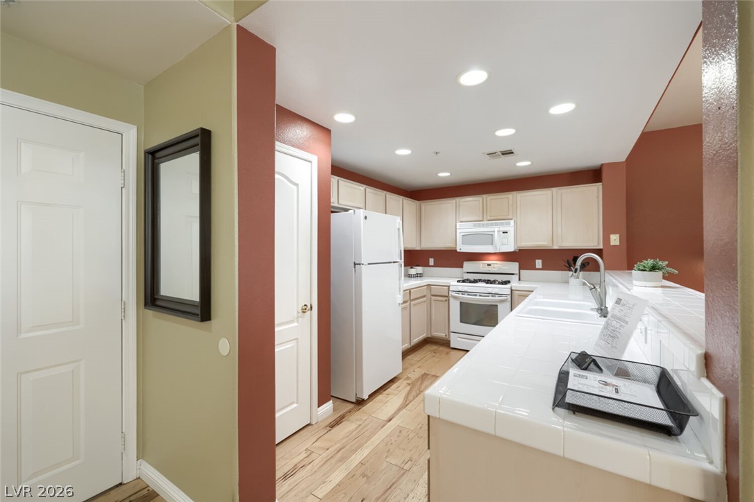 2325 Windmill Parkway 1613 Henderson NV 89074