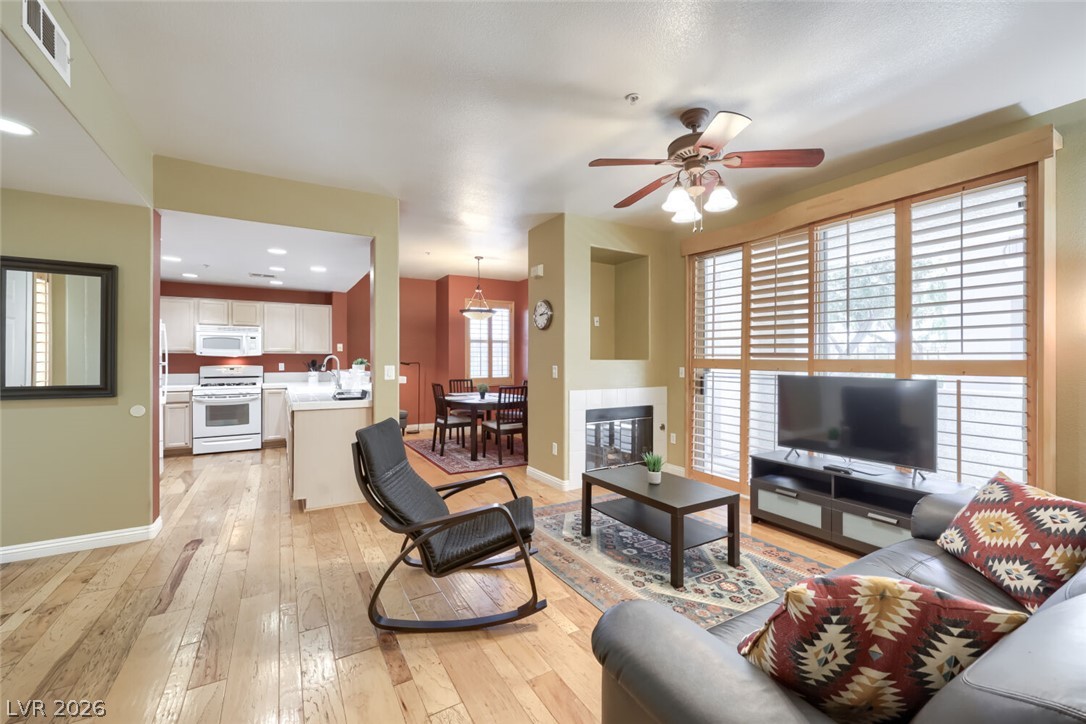 2325 Windmill Parkway 1613 Henderson NV 89074