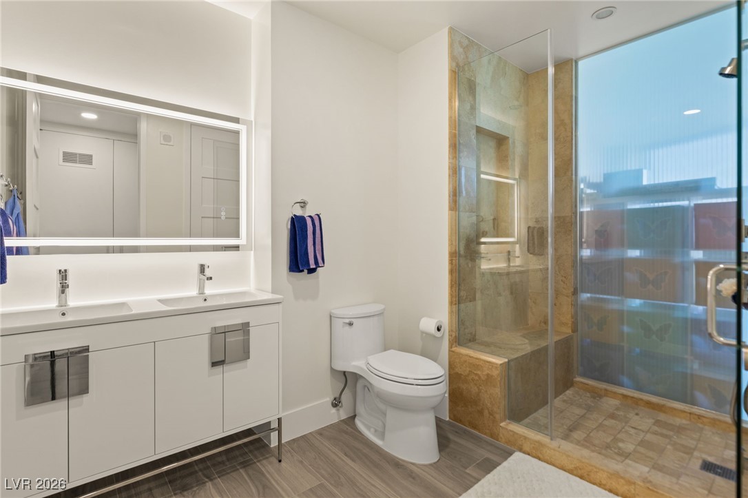 3722 Las Vegas Boulevard 2212 Las Vegas NV 89158