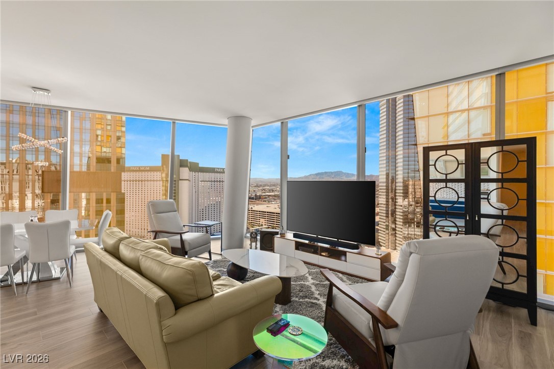 3722 Las Vegas Boulevard 2212 Las Vegas NV 89158