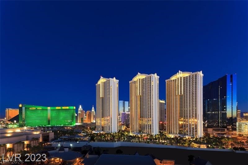 125 East Harmon Avenue 2814/2816 Las Vegas NV 89109