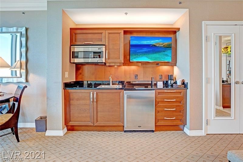 125 East Harmon Avenue 2814/2816 Las Vegas NV 89109