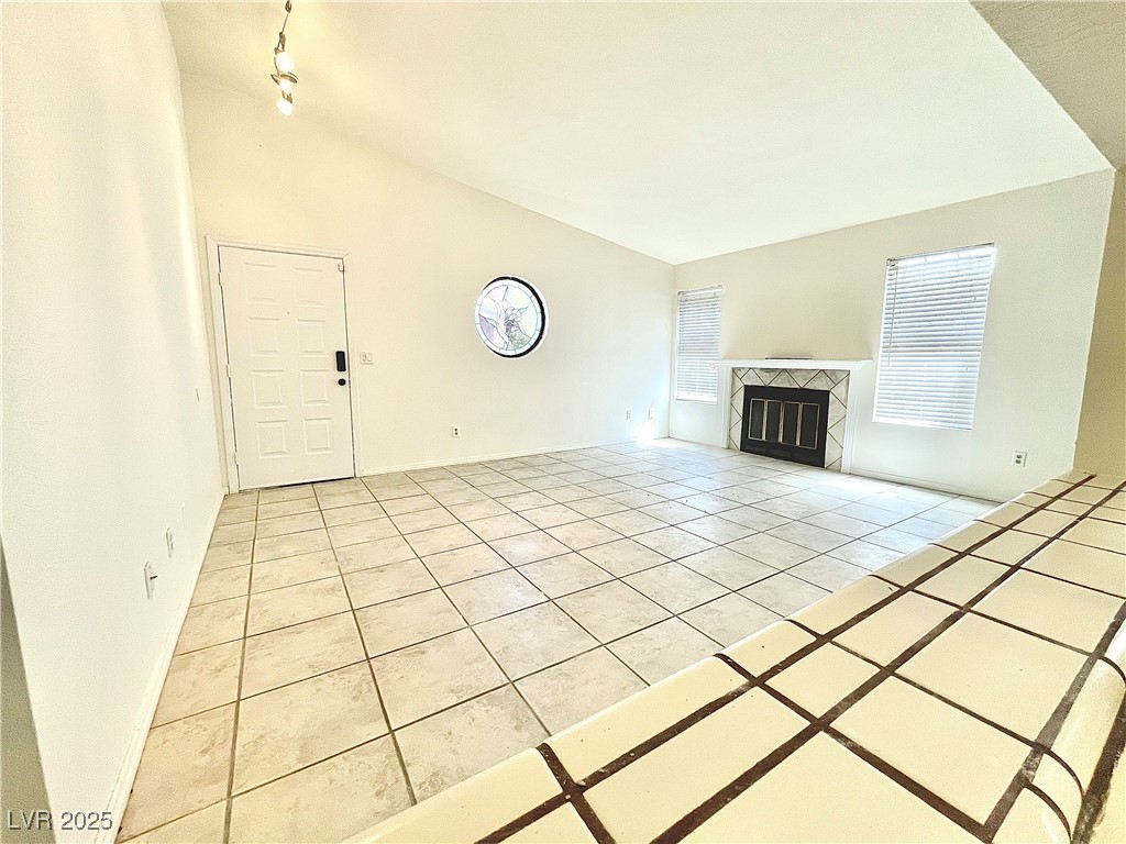 5086 Jeffreys Street 201 Las Vegas NV 89119