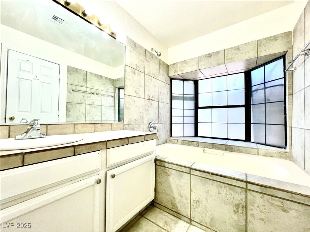5086 Jeffreys Street 201 Las Vegas NV 89119