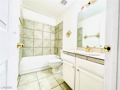 5086 Jeffreys Street 201 Las Vegas NV 89119