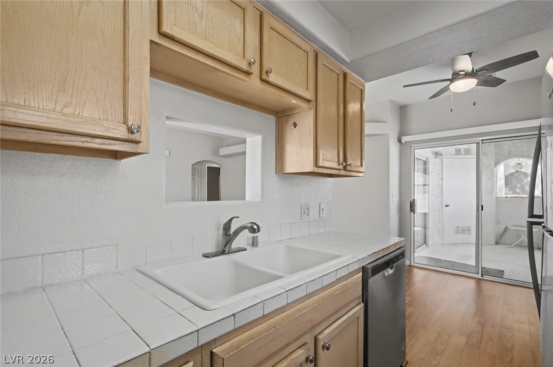 517 Indian Princess Drive 201 Las Vegas NV 89145