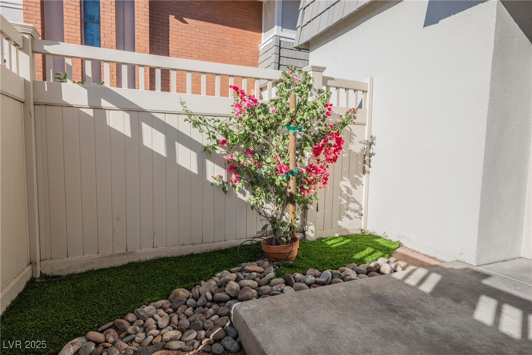 714 Oakmont Avenue 1109 Las Vegas NV 89109