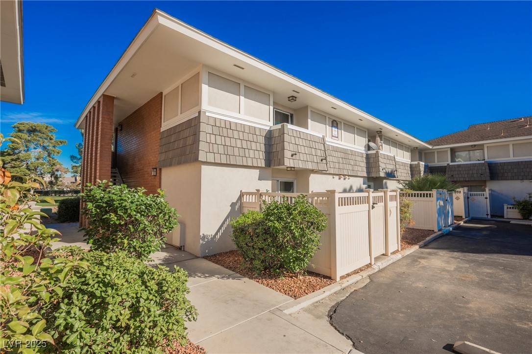 714 Oakmont Avenue 1109 Las Vegas NV 89109