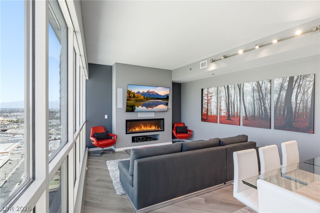 4575 Dean Martin Drive 2908 Las Vegas NV 89103