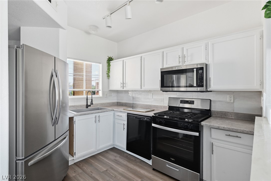 1050 East Cactus Avenue 2006 Las Vegas NV 89183