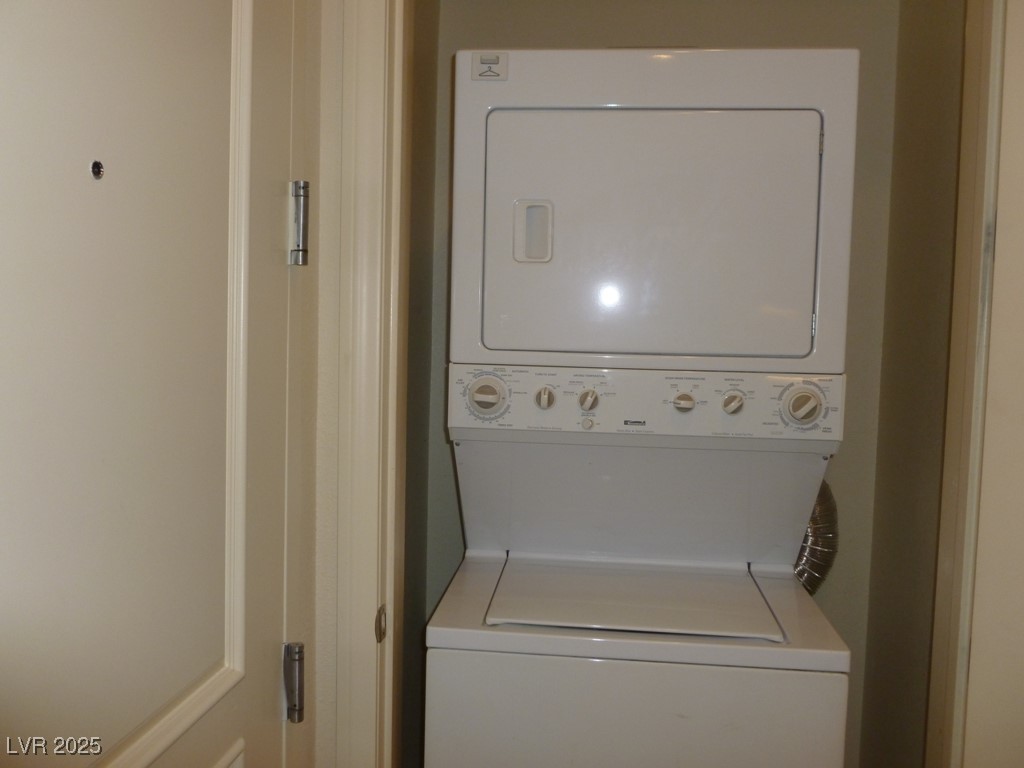 32 East Serene Avenue 123 Las Vegas NV 89123