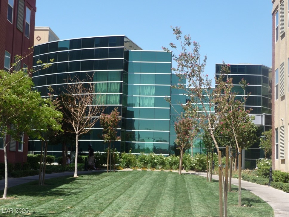 32 East Serene Avenue 123 Las Vegas NV 89123