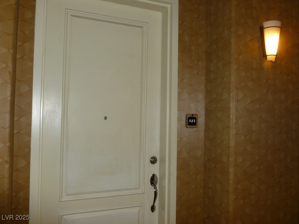 32 East Serene Avenue 123 Las Vegas NV 89123