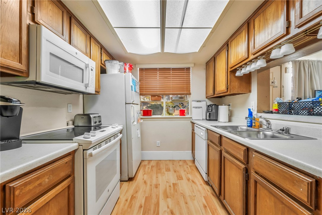 5821 Medallion Drive 102 Las Vegas NV 89122