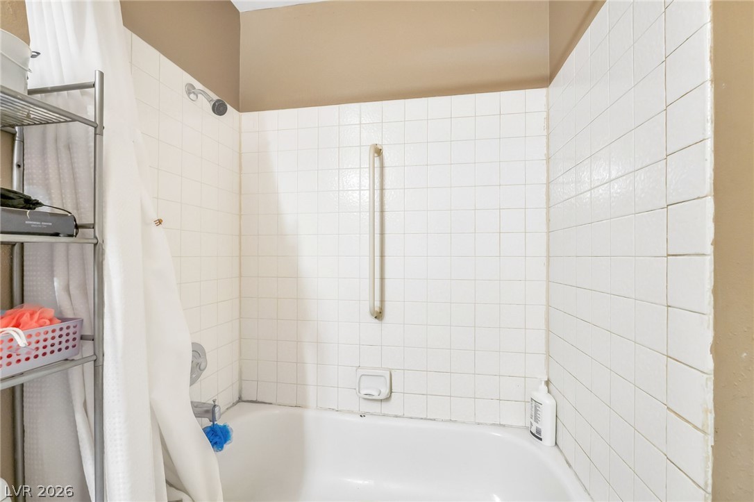 5821 Medallion Drive 102 Las Vegas NV 89122