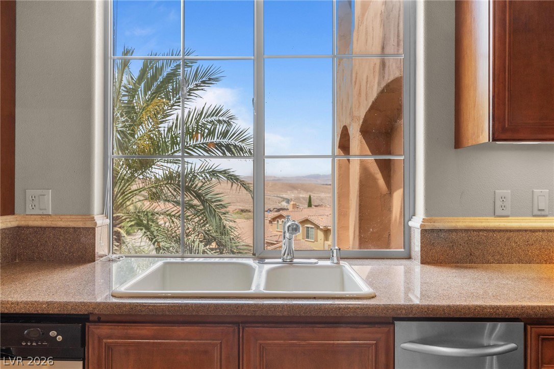 15 Via Mantova 208 Henderson NV 89011