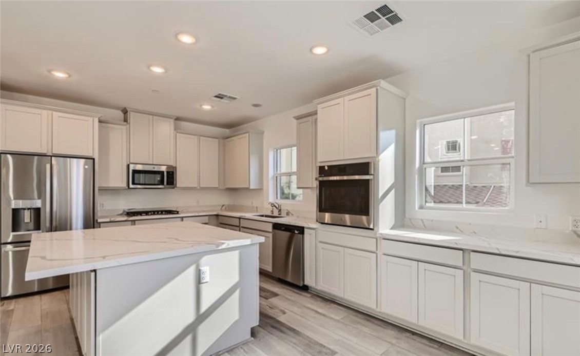 2555 Hampton Road 2207 Henderson NV 89052