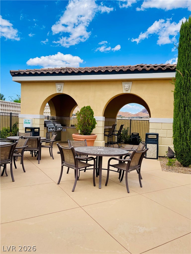 30 Via Vasari 102 Henderson NV 89011
