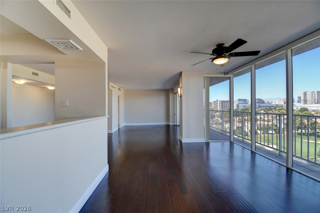 3111 Bel Air Drive 8e Las Vegas NV 89109
