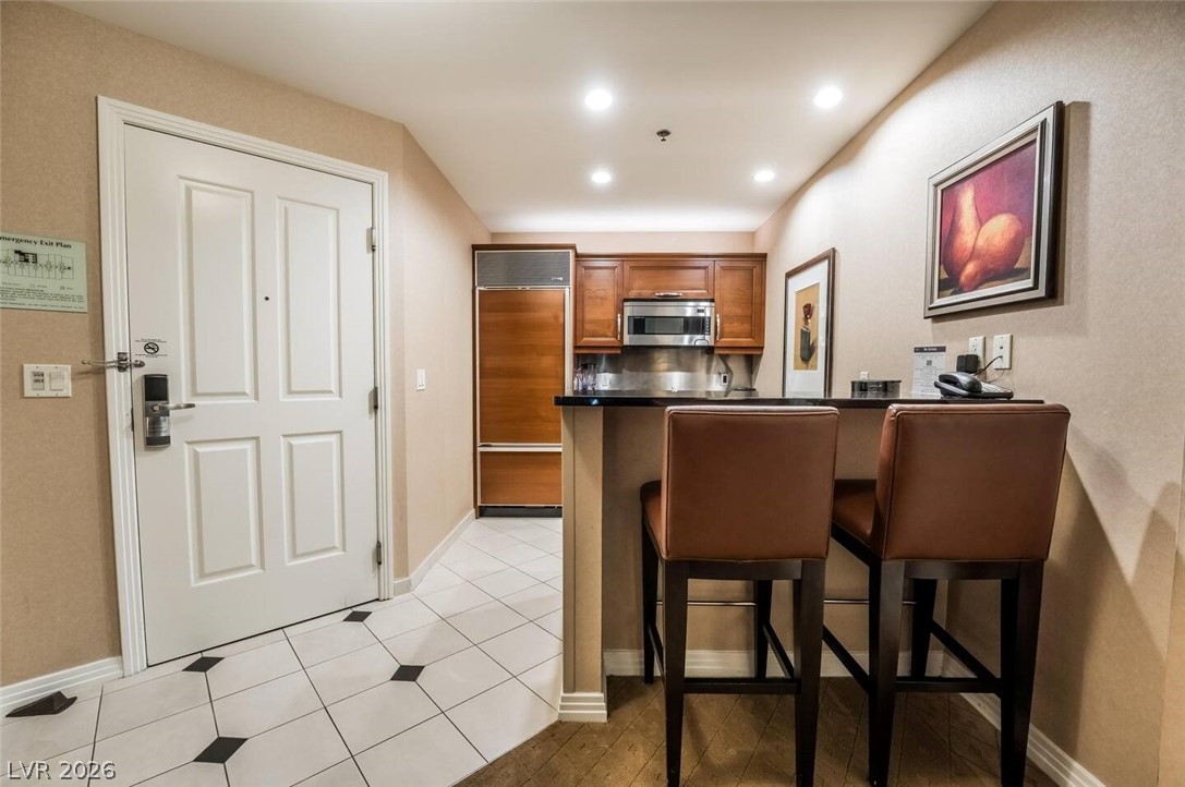 135 East Harmon Avenue 1901 & 1903 Las Vegas NV 89109